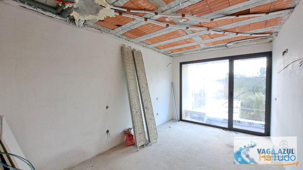 Moradia Nova T3 3 Frentes à Escola EB23 de S. P. da Cova Moradia Nova T3 3 Frentes à Escola EB23 de S. P. da Cova