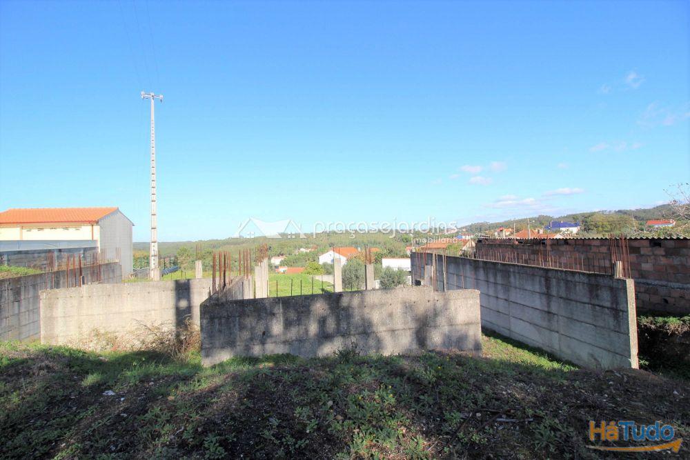 Terreno com 1200m2 Terreno com 1200m2