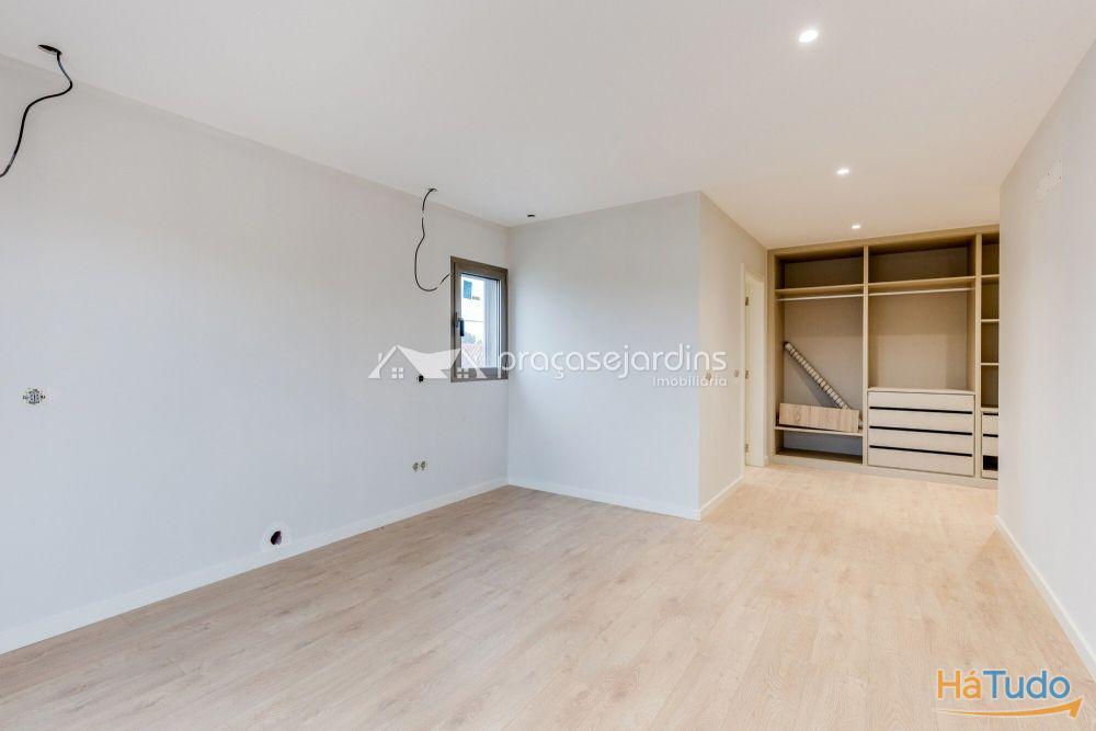 Moradia T3+1 Batalha Moradia T3+1 Batalha