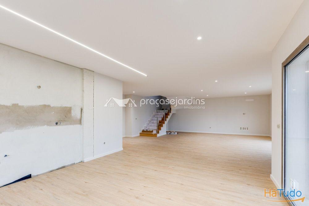 Moradia T3+1 Batalha Moradia T3+1 Batalha