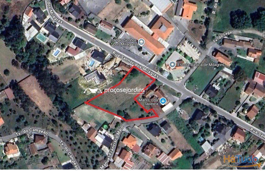 Terreno com 3258 m² Terreno com 3258 m²