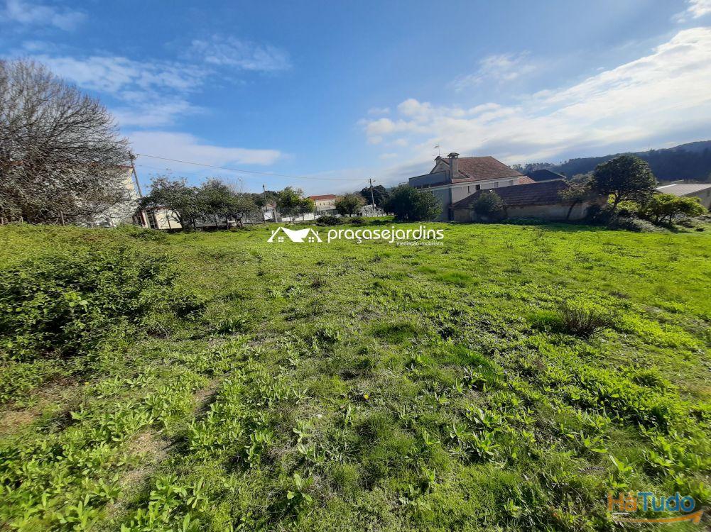 Terreno com 3258 m² Terreno com 3258 m²