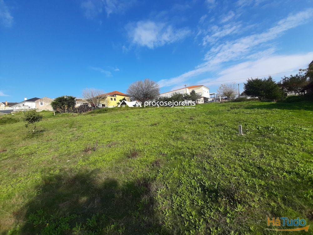 Terreno com 3258 m² Terreno com 3258 m²