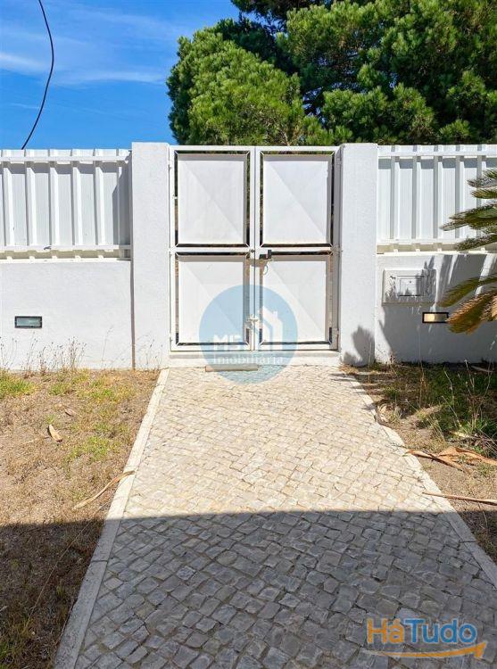 Moradia T3+2 Sesimbra ? Caixas