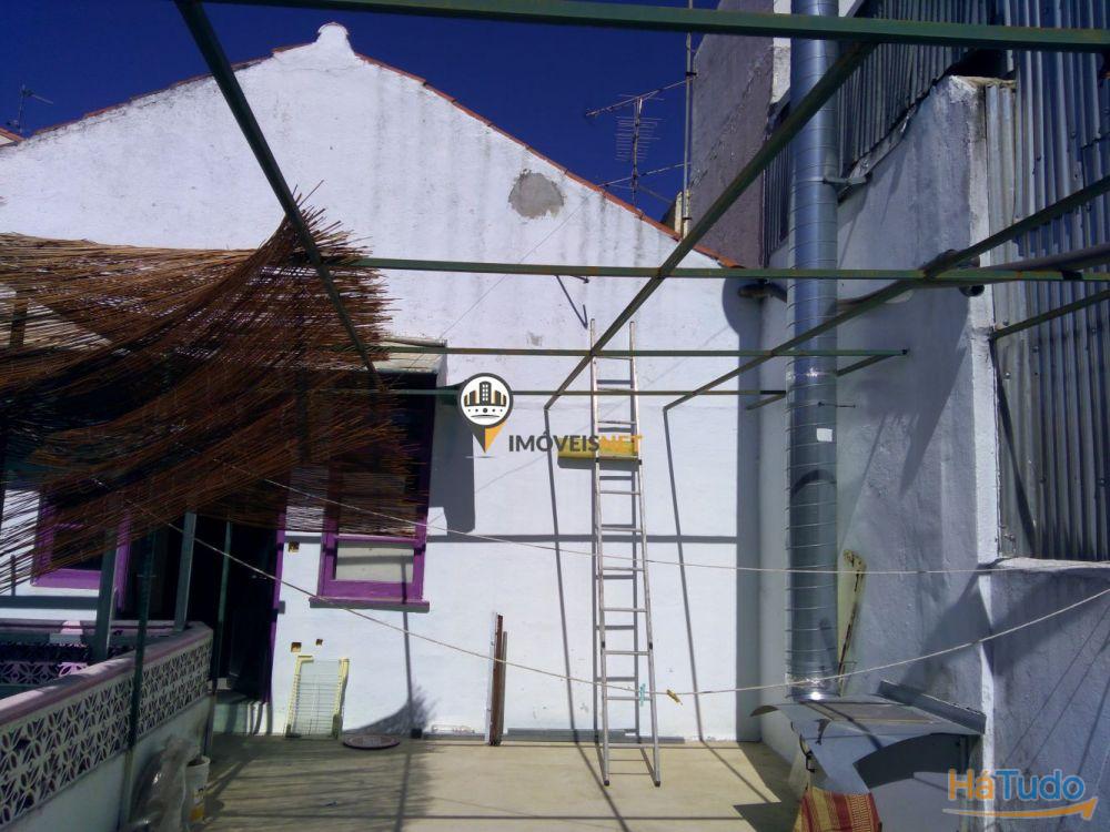 Venda 2 Prdios em Castelo Branco