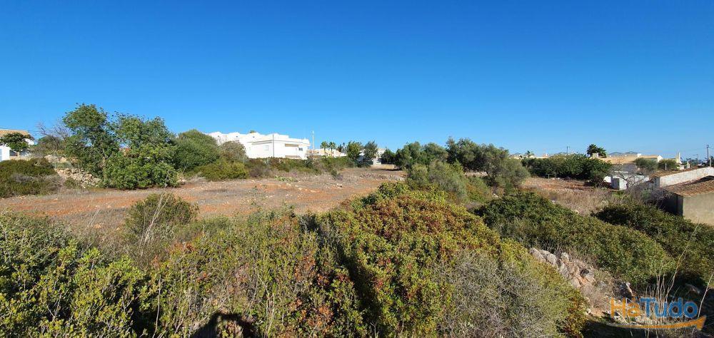 Terreno com projecto para 29 moradias com vista de mar Albufeira