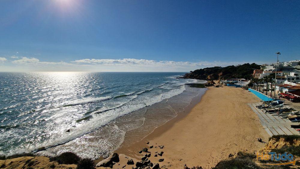 Terreno para construo de Apartamentos e Lojas a 150 metros da Praia