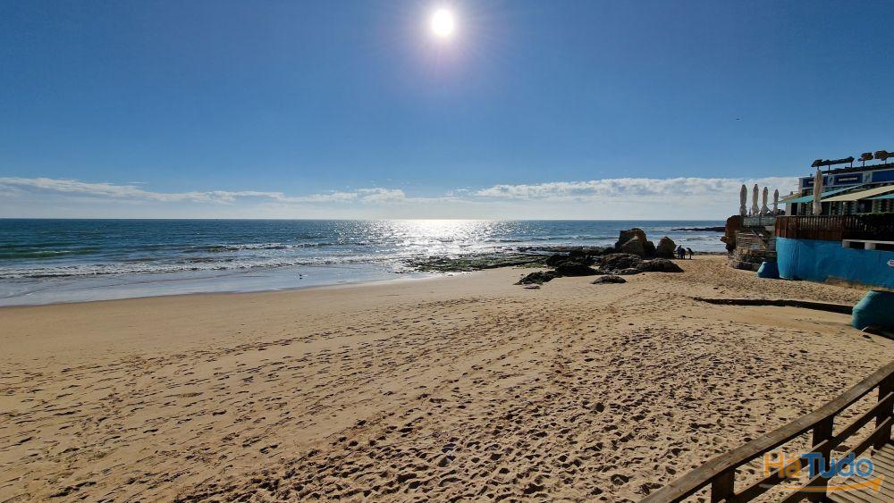 Terreno para construo de Apartamentos e Lojas a 150 metros da Praia