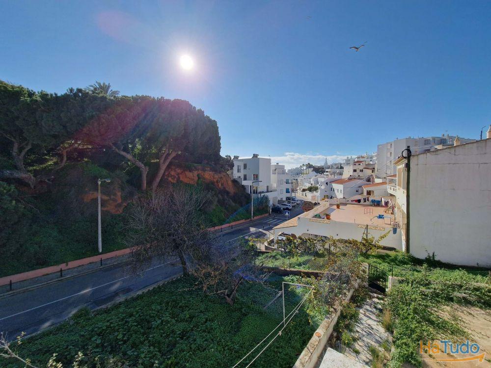 Terreno para construo de Apartamentos e Lojas a 150 metros da Praia