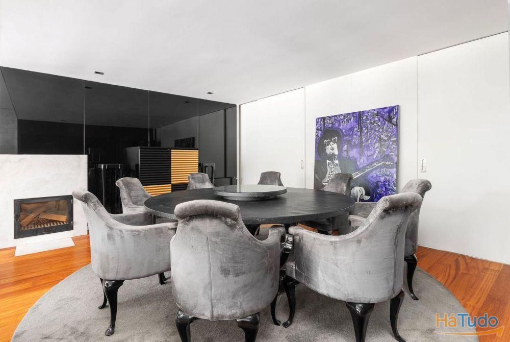 Moradia de Luxo com 4 Pisos com Spa Privativo