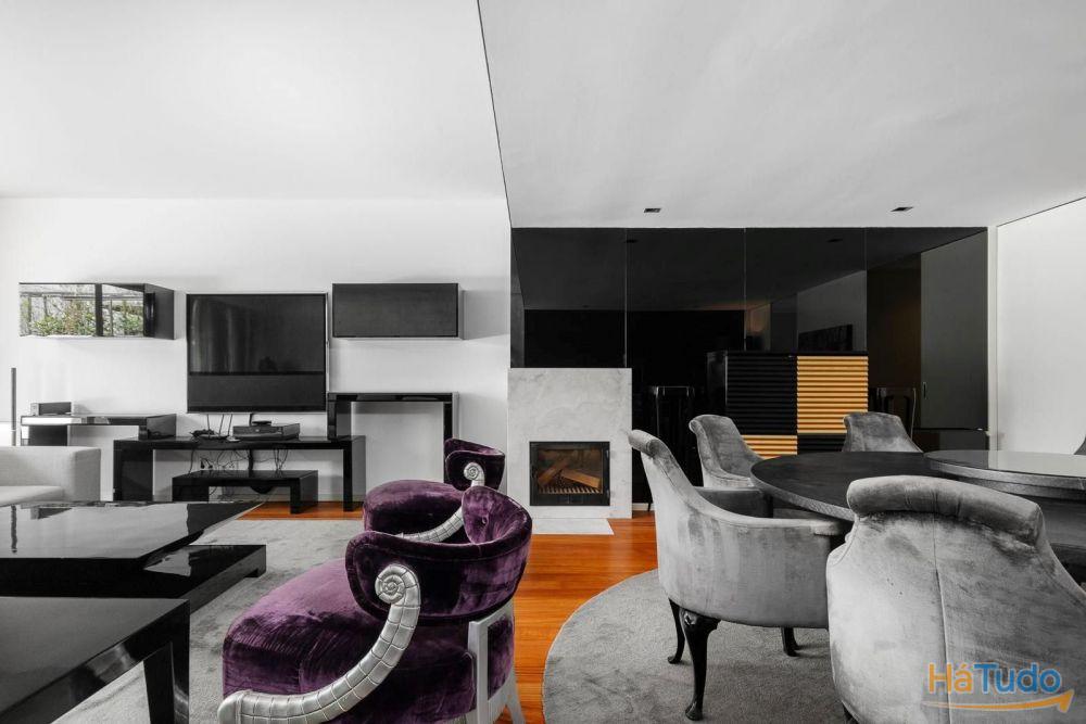 Moradia de Luxo com 4 Pisos com Spa Privativo
