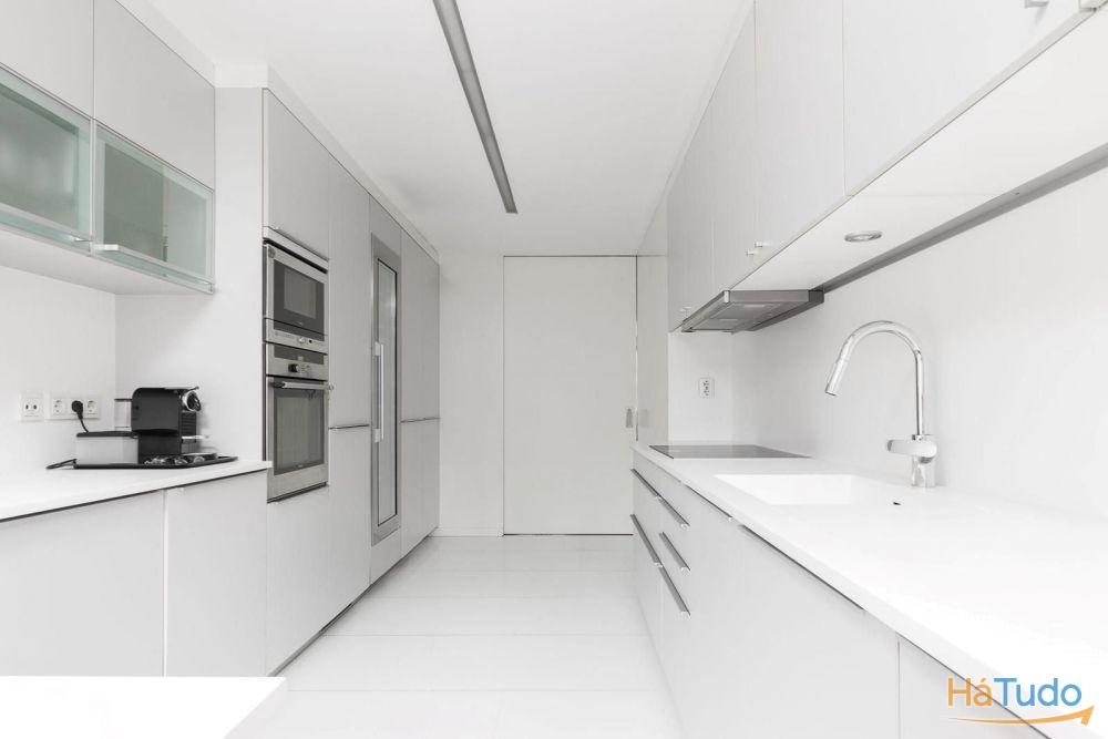 Moradia de Luxo com 4 Pisos com Spa Privativo