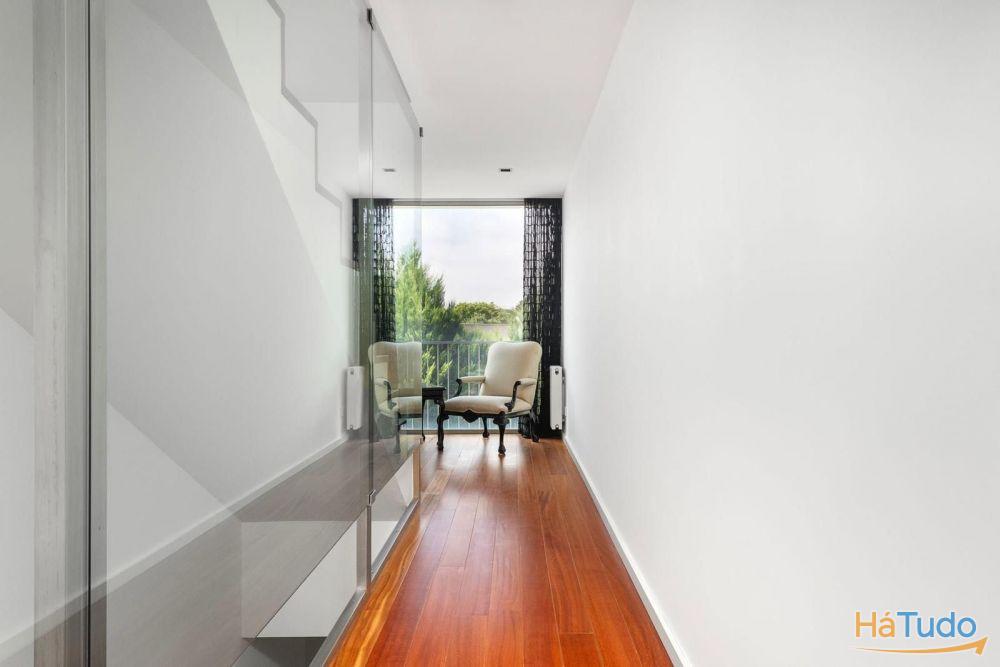 Moradia de Luxo com 4 Pisos com Spa Privativo