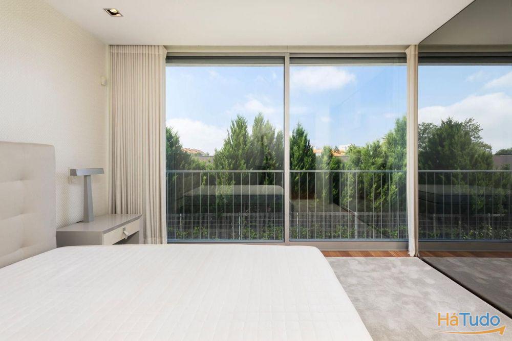 Moradia de Luxo com 4 Pisos com Spa Privativo