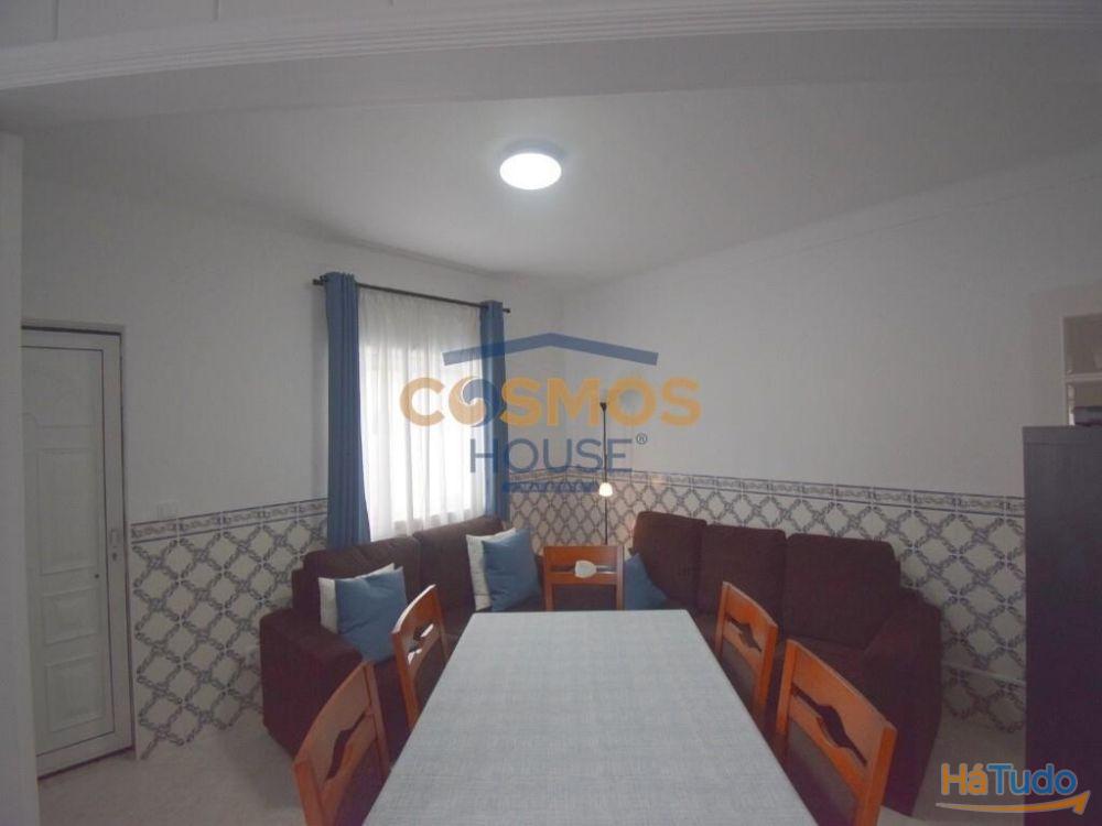 Moradia T2 com Garagem Fechada, Terrao e Churrasqueira - So Martinho do Porto