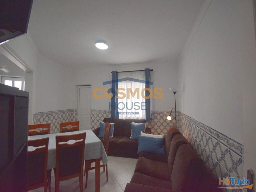 Moradia T2 com Garagem Fechada, Terrao e Churrasqueira - So Martinho do Porto