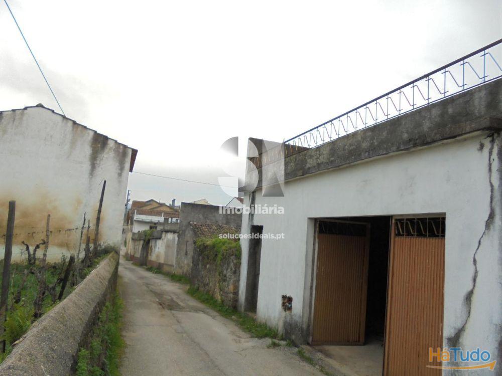 Moradia p/ Restaurar - Ervideira