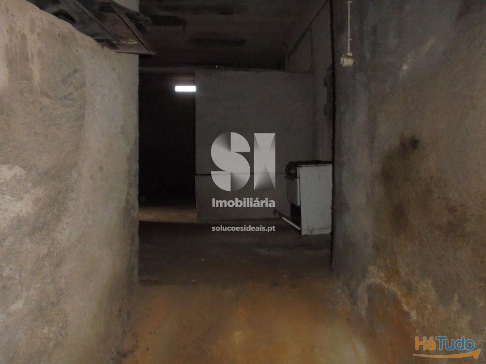 Moradia p/ Restaurar - Ervideira