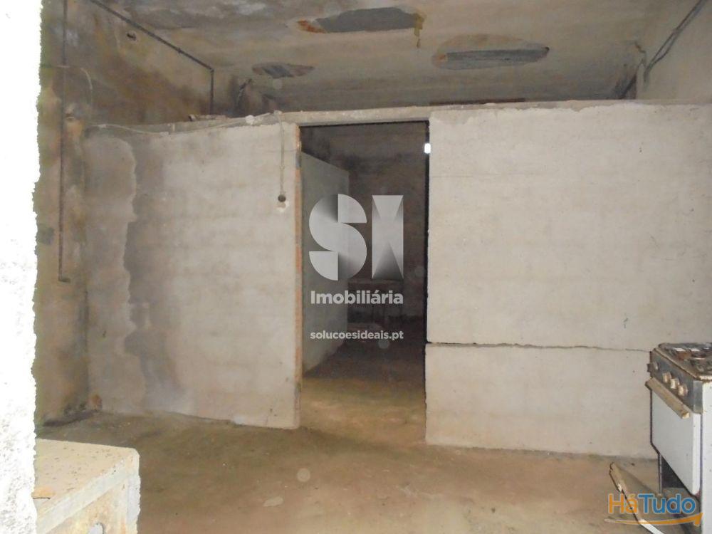 Moradia p/ Restaurar - Ervideira