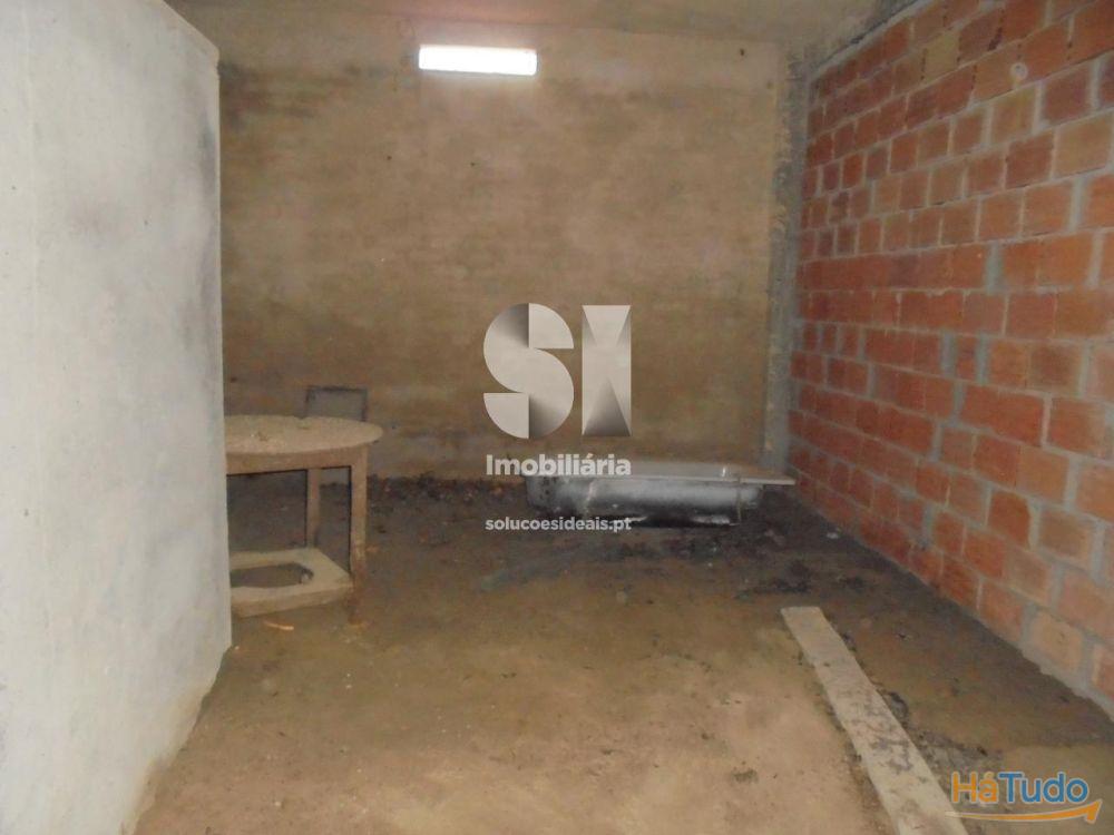 Moradia p/ Restaurar - Ervideira