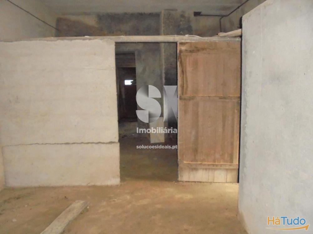 Moradia p/ Restaurar - Ervideira