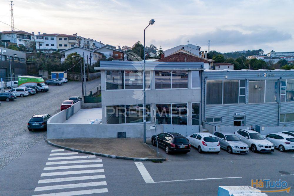 Armazm 345 M2 para servios, comercio e indstria Ferreiros, Braga