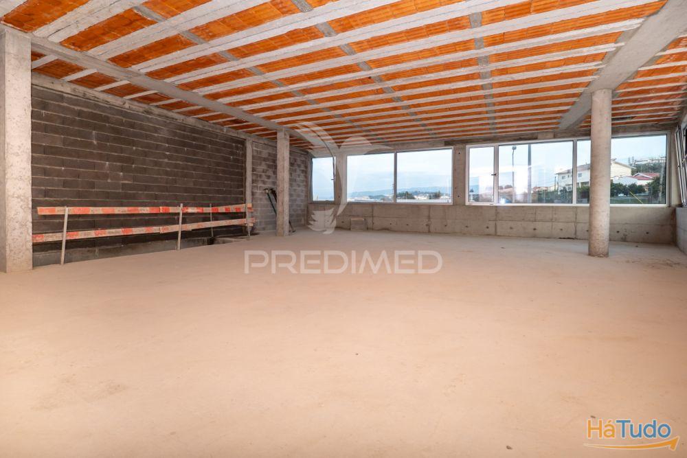 Armazm 345 M2 para servios, comercio e indstria Ferreiros, Braga
