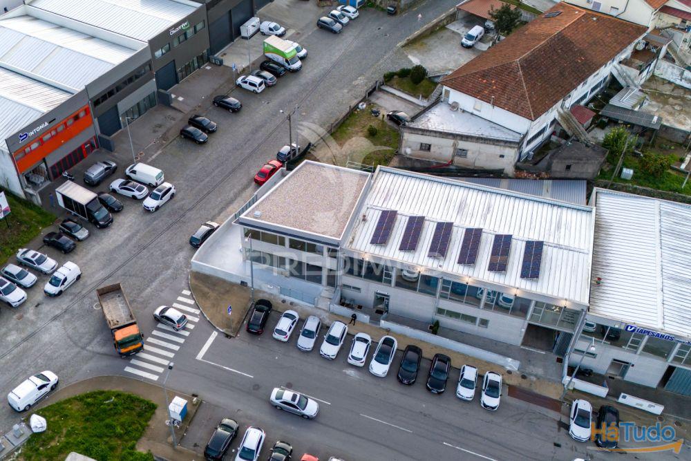 Armazm 345 M2 para servios, comercio e indstria Ferreiros, Braga