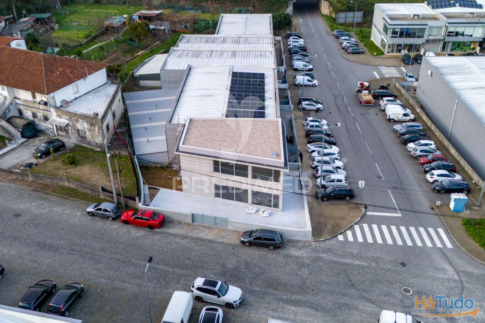 Armazm 345 M2 para servios, comercio e indstria Ferreiros, Braga