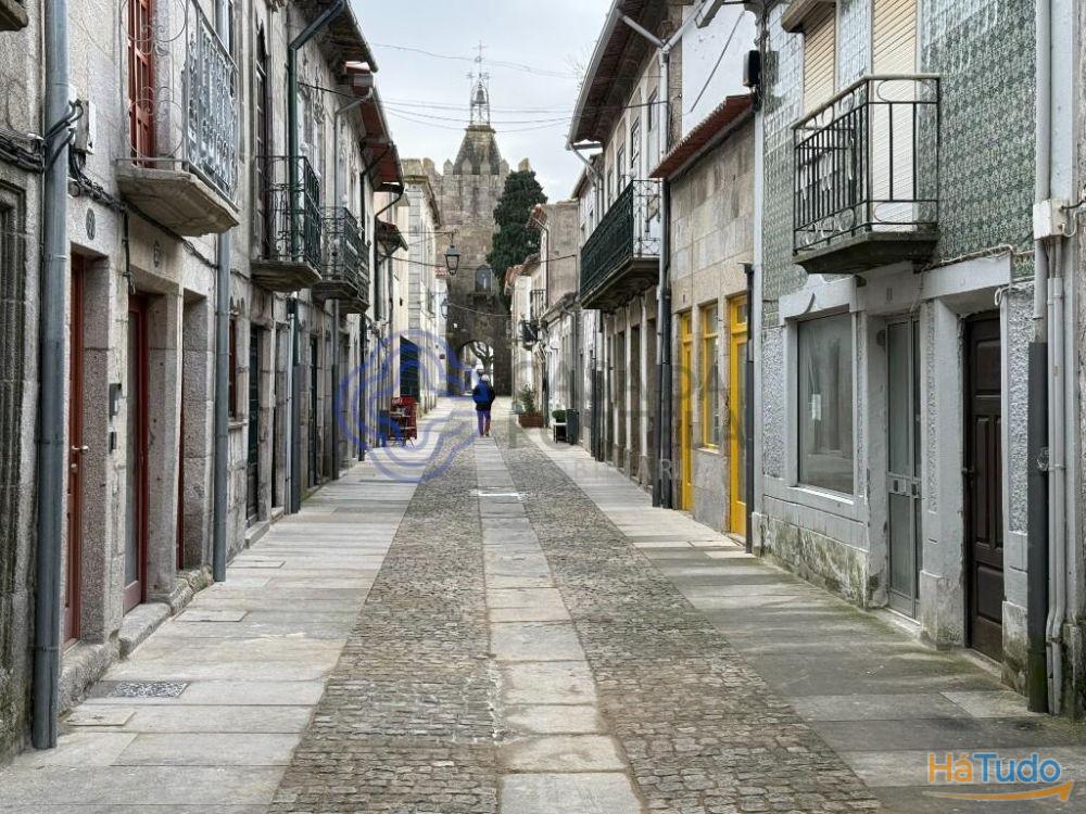 Moradia para Recuperar na Zona Histrica de  Caminha