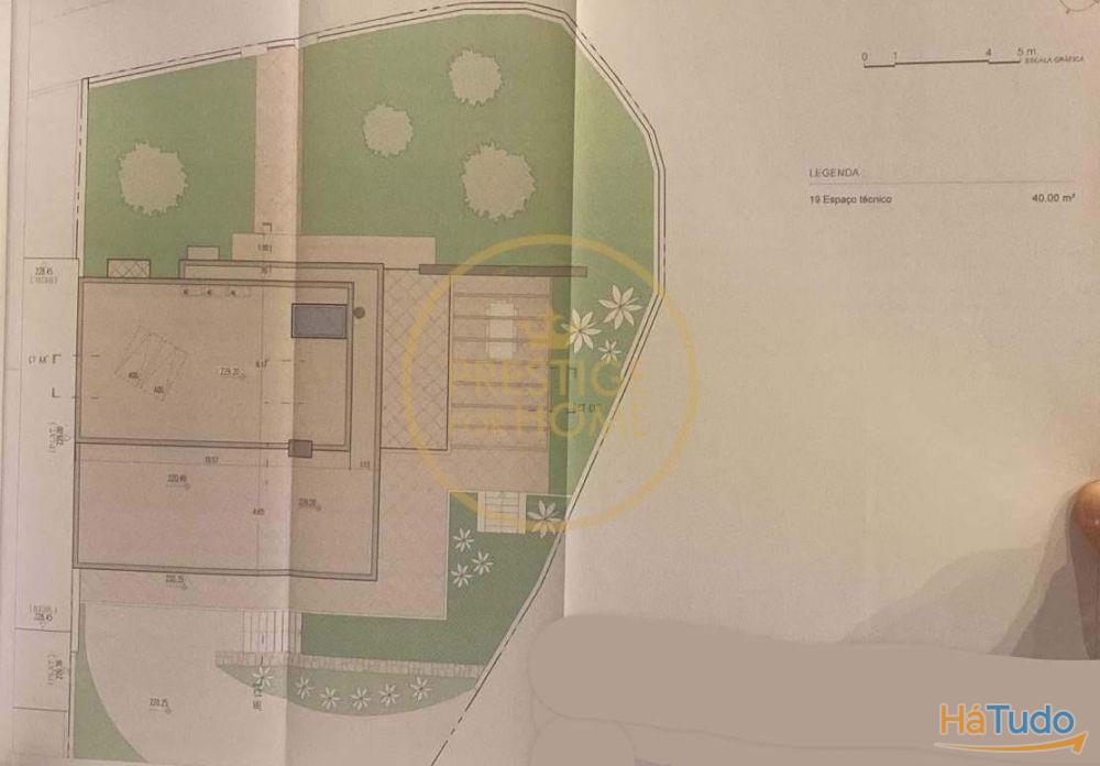 TERRENO COM ALVARA DE CONSTRUO VALIDO PARA MORADIA T4 - CALADA
