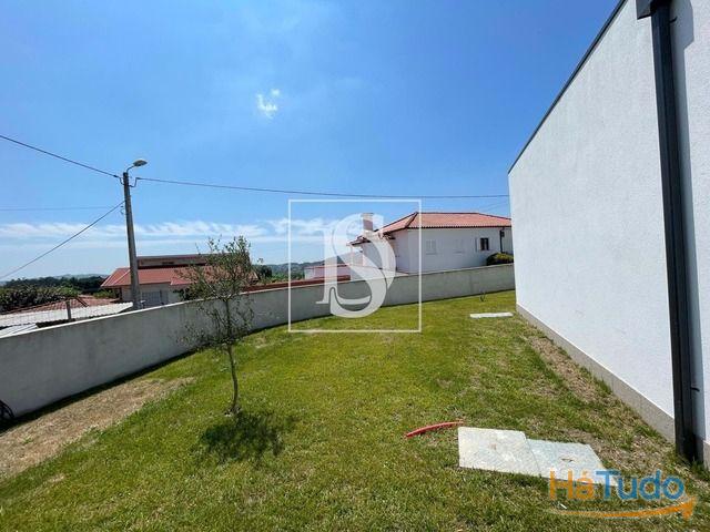 Venda - Moradia - T3