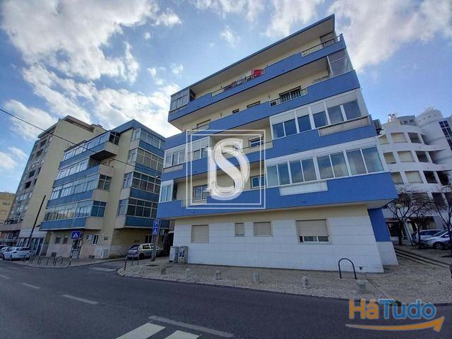 Venda - Apartamento - T4