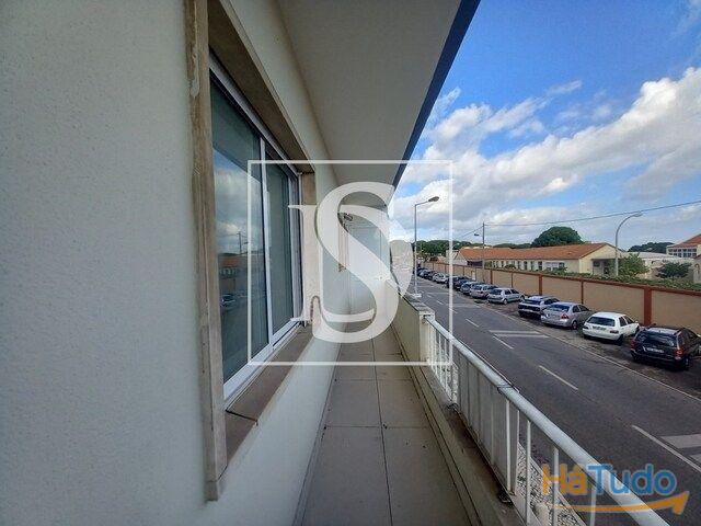 Venda - Apartamento - T4