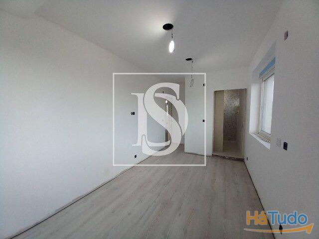 Venda - Apartamento - T4