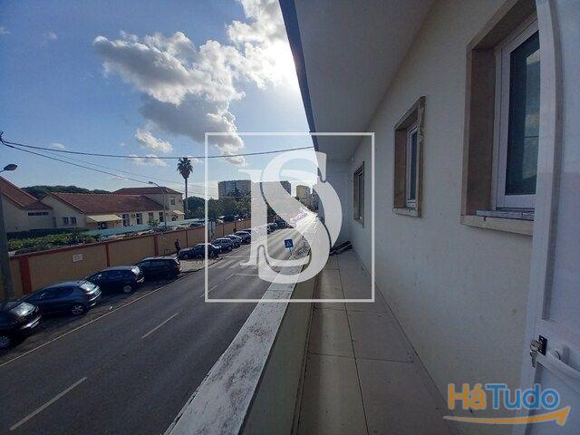 Venda - Apartamento - T4