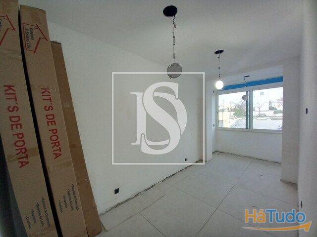 Venda - Apartamento - T4