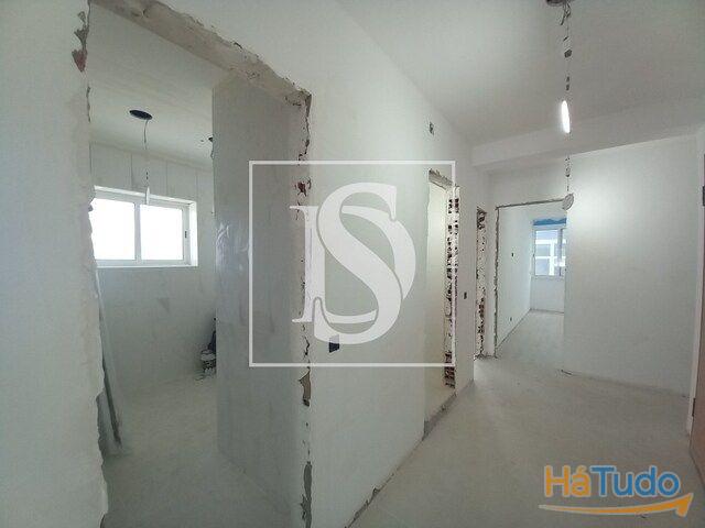 Venda - Apartamento - T4