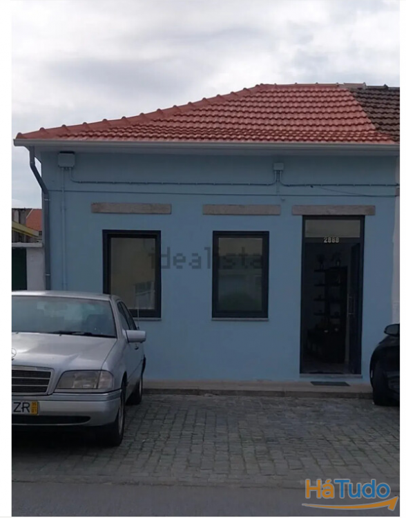 Moradia T2 geminada na Senhora da Hora, Matosinhos