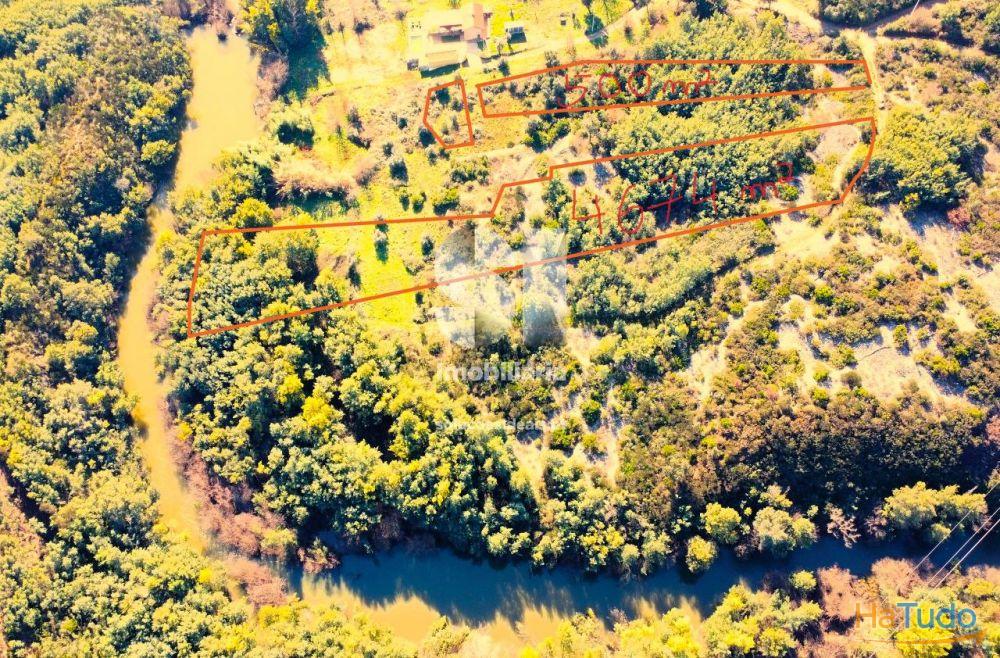 Terrenos junto ao Rio Alva