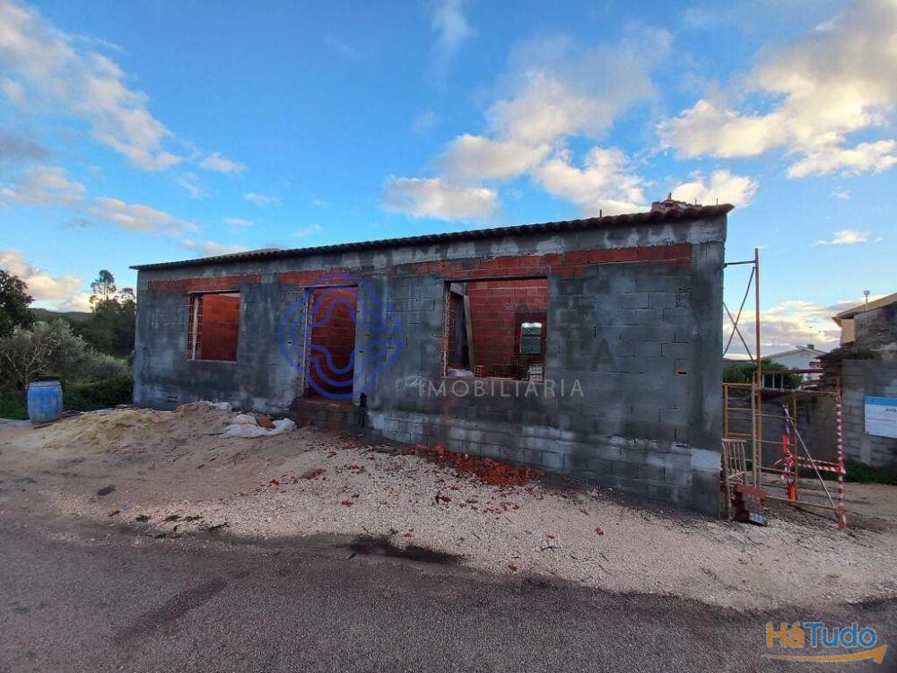 Moradia T3 a 15 minutos de Tomar, no Centro de Portugal Moradia T3 a 15 minutos de Tomar, no Centro de Portugal