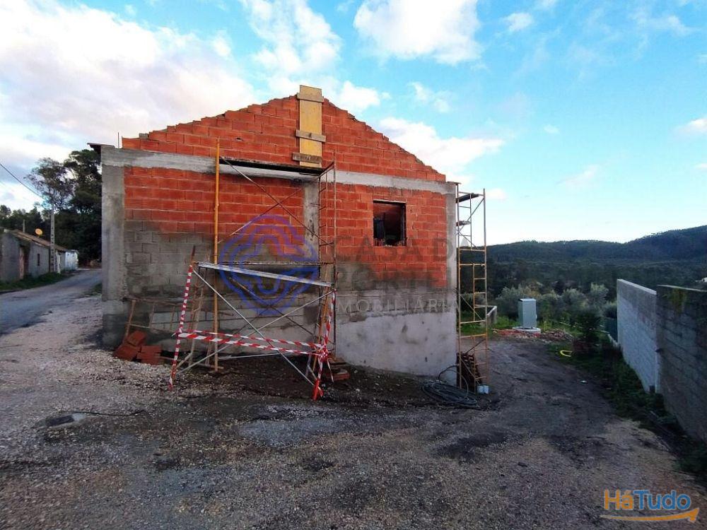 Moradia T3 a 15 minutos de Tomar, no Centro de Portugal Moradia T3 a 15 minutos de Tomar, no Centro de Portugal