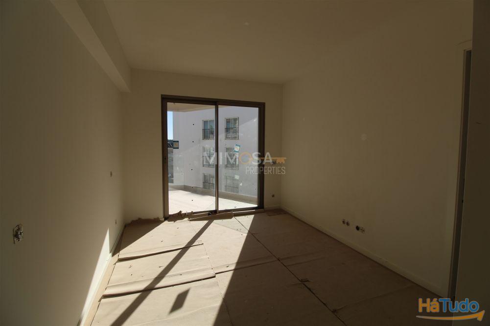 Novo Apartamento T2 com Vista para o Mar em Alvor Novo Apartamento T2 com Vista para o Mar em Alvor