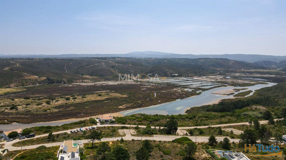 Terreno Urbano no Espartal e a poucos minutos da Praia Terreno Urbano no Espartal e a poucos minutos da Praia