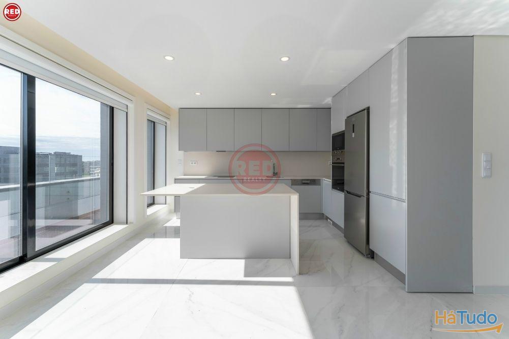 T2 Penthouse Rooftop c/ 2 lugares de garagem na Maia T2 Penthouse Rooftop c/ 2 lugares de garagem na Maia
