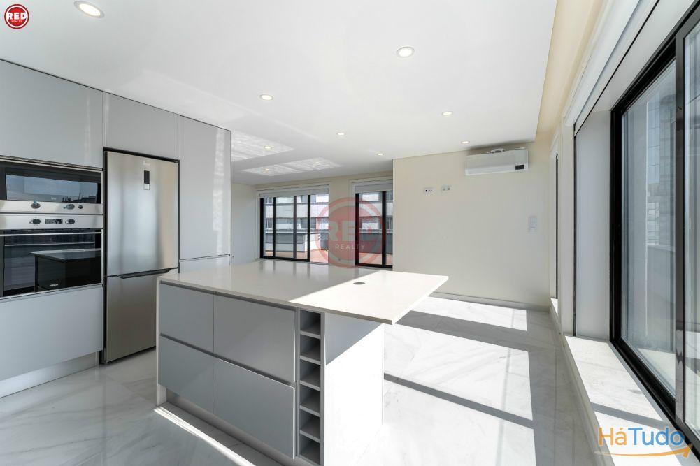 T2 Penthouse Rooftop c/ 2 lugares de garagem na Maia T2 Penthouse Rooftop c/ 2 lugares de garagem na Maia