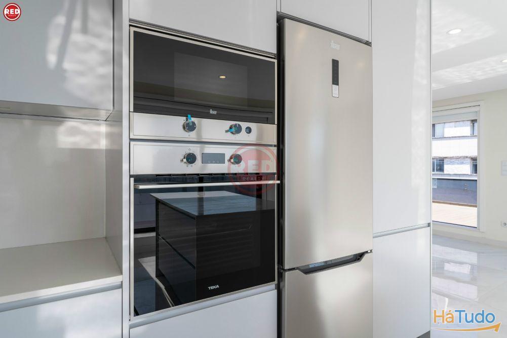 T2 Penthouse Rooftop c/ 2 lugares de garagem na Maia T2 Penthouse Rooftop c/ 2 lugares de garagem na Maia