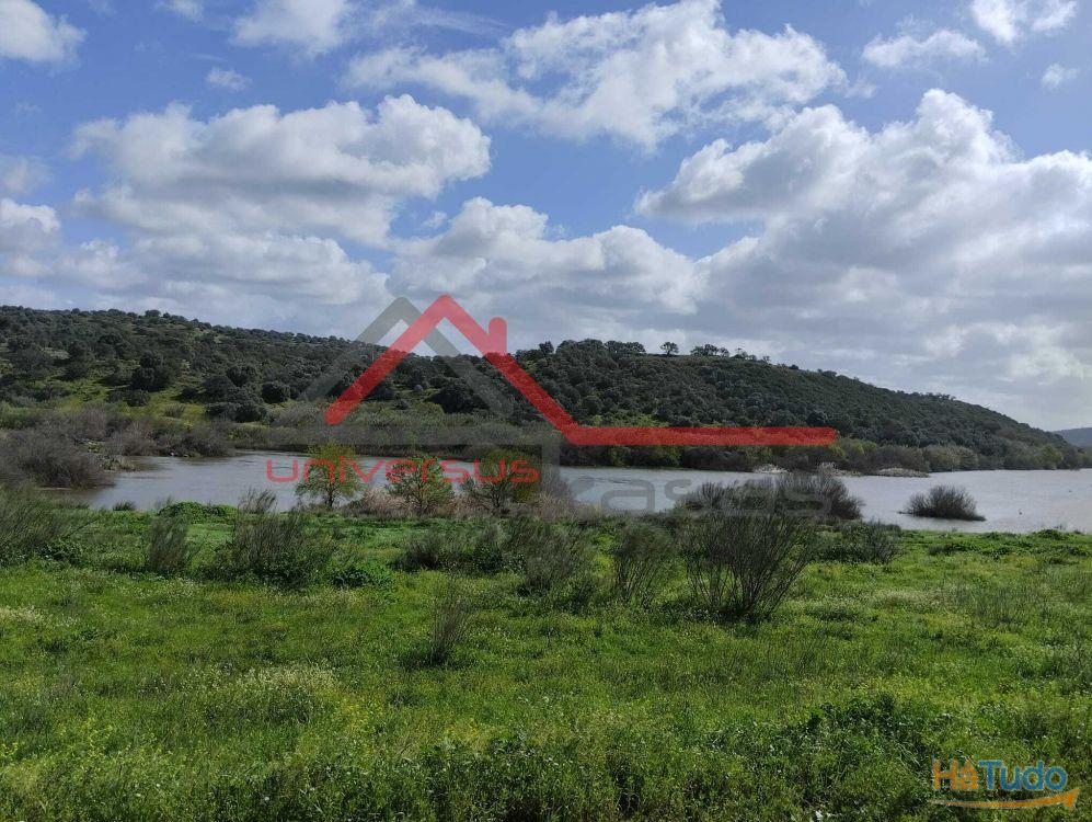 Quintinha Rural com vista rio Guadiana Beja Quintinha Rural com vista rio Guadiana Beja