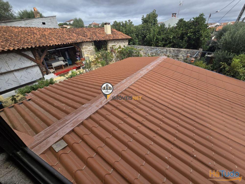 Moradia recuperada em granito e madeira, Venda, Tinalhas Moradia recuperada em granito e madeira, Venda, Tinalhas