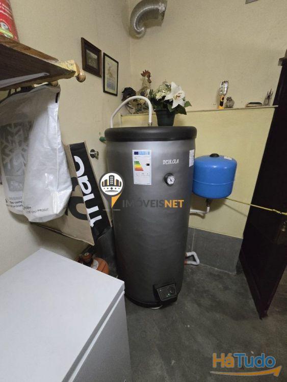 Moradia recuperada em granito e madeira, Venda, Tinalhas Moradia recuperada em granito e madeira, Venda, Tinalhas